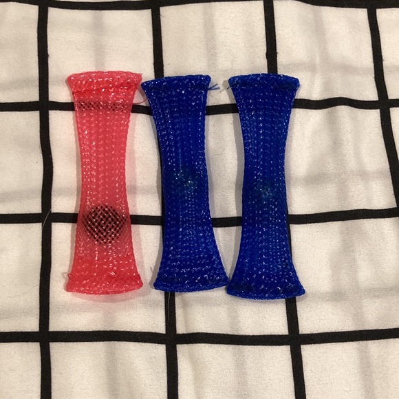 Random fidget bundle - Picture 2 of 7